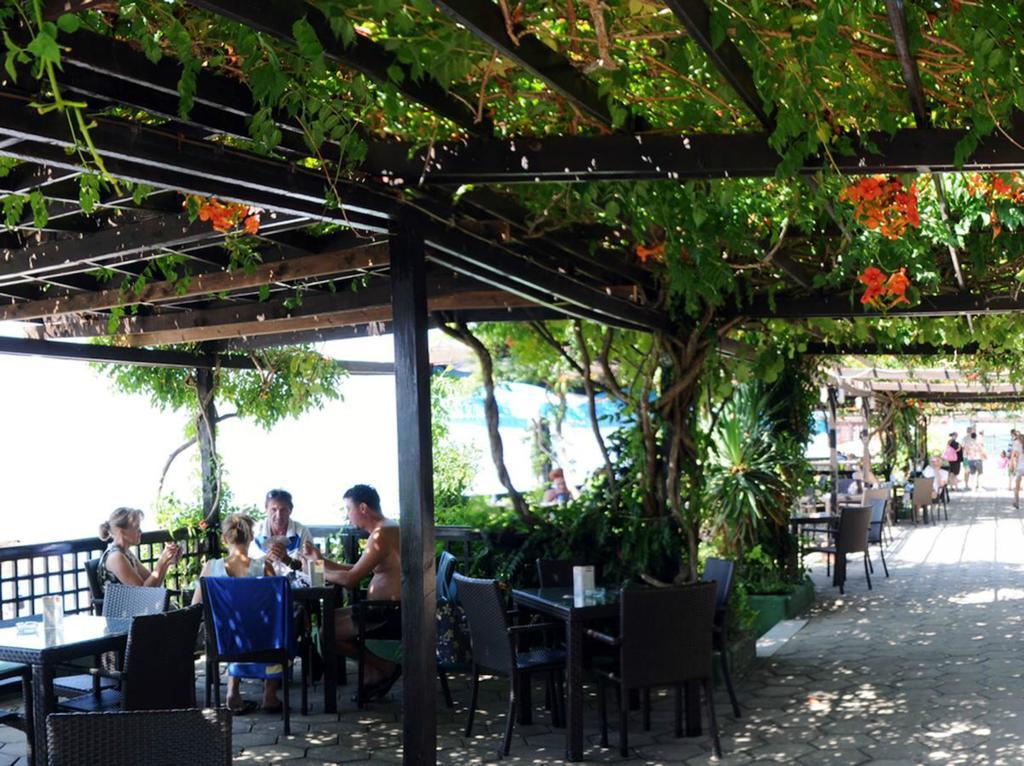 Hotel Granit Ohrid Bagian luar foto