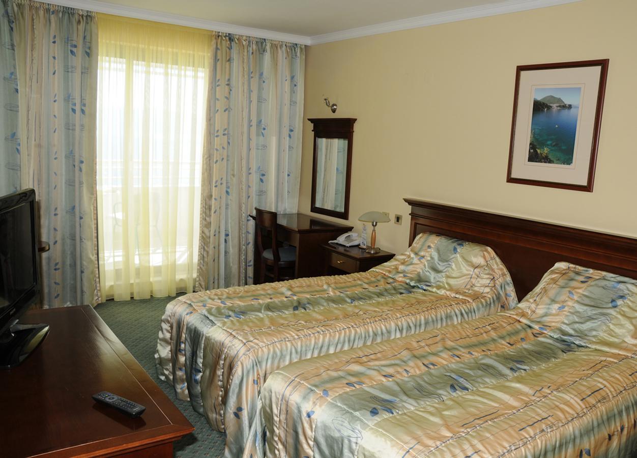 Hotel Granit Ohrid Bagian luar foto